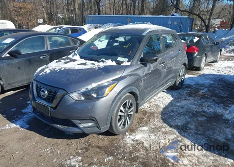 2020 Nissan Kicks Sr Xtronic Cvt z USA, uszkodzony, nr VIN 3N1CP5DV1LL538454